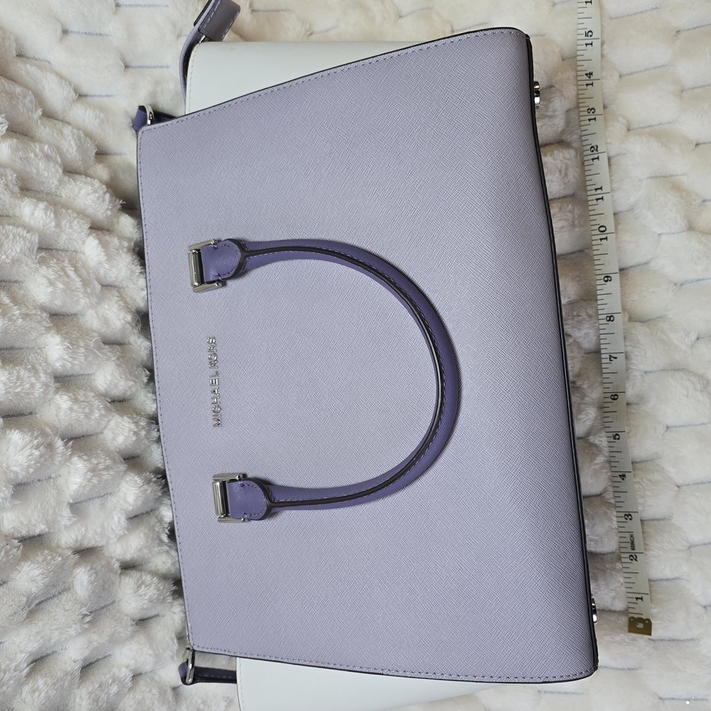 Michael Kors Lavender Handbag - Picture 2 of 11